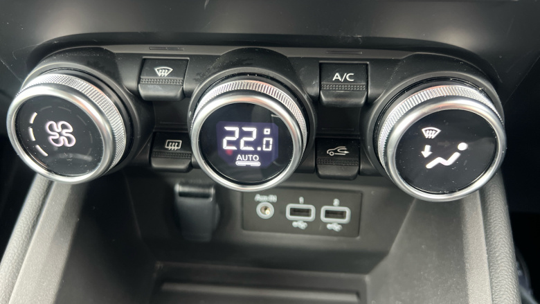 Renault Clio 1.6 E-TECH full hybrid 145 Evolution 5dr Auto Hybrid Hatchback